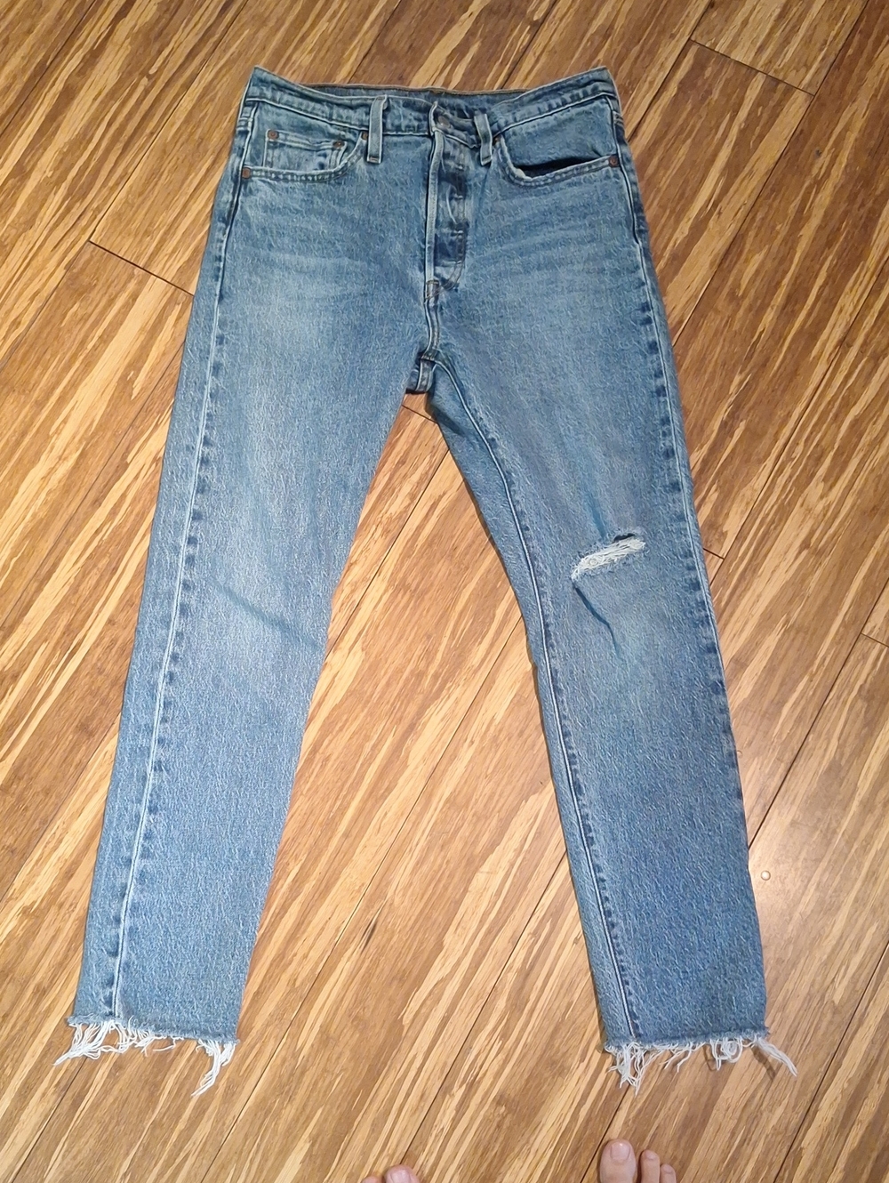 Levis Womens Vintage Distressed 501 S Skinny Jeans Size 29 EUC